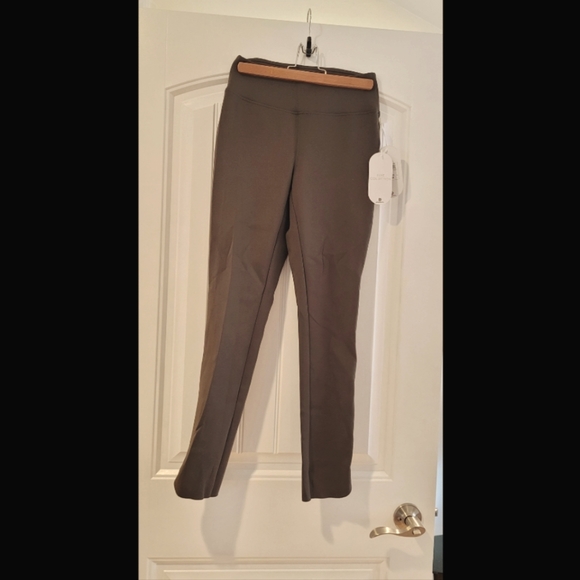 Athletic pants - Picture 3 of 6